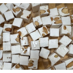 NOUGAT TENDRE CUBE AMANDE 5 KG